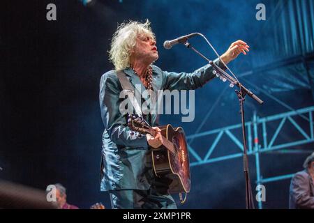 Fredrikstad, Norvegia. 26 luglio 2024. Il cantante, cantautore e musicista irlandese Bob Geldof esegue un concerto dal vivo durante il festival norvegese Maanefestivalen 2024 a Fredrikstad. Foto Stock