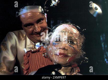 Brasile anno : 1985 Regno Unito Direttore : Terry Gilliam Jim Broadbent, Katherine Helmond Foto Stock