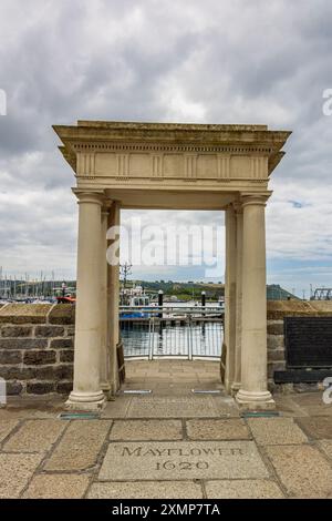 La Mayflower Steps nella zona Barbican di Plymouth, Inghilterra sud-occidentale Foto Stock