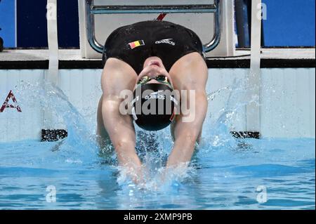 Parigi, fra. 29 luglio 2024. Roos Vanotterdijk del Belgio gareggia nei 400 m stile libero femminile presso la Defense Arena Olympic Swimming Venue durante i Giochi Olimpici estivi del 2024 a Parigi, Francia, il 29 luglio 2024. (Foto di Anthony Behar/Sipa USA) credito: SIPA USA/Alamy Live News Foto Stock