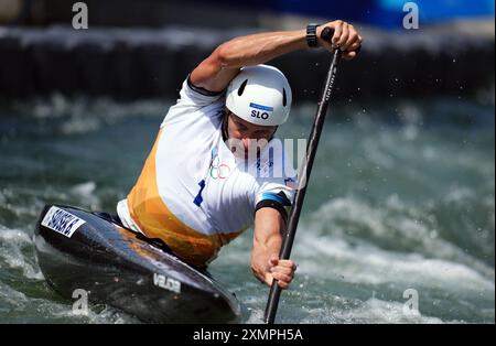 Benjamin Savsek sloveno durante la semifinale di canoa maschile allo Stadio Nautico Vaires-sur-Marne, il terzo giorno dei Giochi Olimpici di Parigi 2024 in Francia. Data foto: Lunedì 29 luglio 2024. Foto Stock