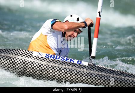 Benjamin Savsek sloveno durante la semifinale di canoa maschile allo Stadio Nautico Vaires-sur-Marne, il terzo giorno dei Giochi Olimpici di Parigi 2024 in Francia. Data foto: Lunedì 29 luglio 2024. Foto Stock