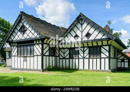 La Chiesa di San Lorenzo, Denton, Tameside, Greater Manchester, Inghilterra, si ritiene che il Regno Unito risalga al 1531/32. Foto Stock