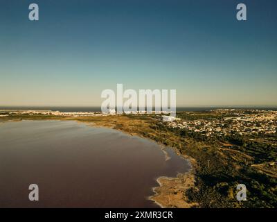 Vista aerea delle saline di Torrevieja nella provincia di Alicante, Spagna. Foto di alta qualità Foto Stock