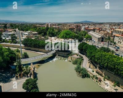 Vista panoramica aerea del centro di Murcia e del fiume Segura. Foto di alta qualità Foto Stock