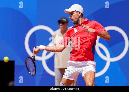 Parigi, Francia. 29 luglio 2024. PARIGI, FRANCIA - LUGLIO 29: Novak Djokovic della Serbia gareggia nel secondo turno maschile del terzo turno di Tennis - Giochi Olimpici Parigi 2024 al Roland Garros il 29 luglio 2024 a Parigi, Francia. (Foto di Andre Weening/Orange Pictures) credito: Orange Pics BV/Alamy Live News Foto Stock