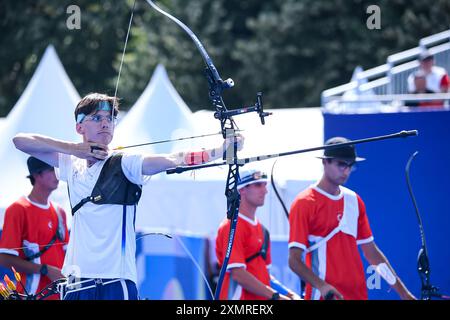 Parigi, Francia. 29 luglio 2024. Baptiste Addis (fra), Tiro con l'arco, squadra maschile durante i Giochi Olimpici di Parigi 2024 il 29 luglio 2024 a Invalides a Parigi, Francia - foto Baptiste Autissier/Panoramic/DPPI Media Credit: DPPI Media/Alamy Live News Foto Stock