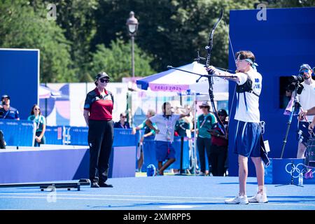 Parigi, Francia. 29 luglio 2024. Baptiste Addis (fra), Archery, Men&#39;S Team durante i Giochi Olimpici di Parigi 2024 il 29 luglio 2024 a Invalides a Parigi, Francia Credit: Independent Photo Agency/Alamy Live News Foto Stock