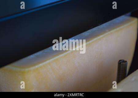 Raclette tradizionale all'aperto in estate Foto Stock