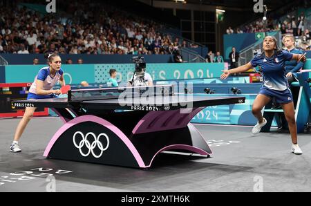 Parigi, Ile de France, Francia. 31 luglio 2024. Olimpiadi di Parigi 2024: Ping pong, South Paris Arena 4. Singolare femminile secondo turno, Manika Batra vs. Prithika Pavade,(fra). Manika Batra sconfisse Prithika Pavade (fra) per 4-0. (Credit Image: © Seshadri Sukumar/ZUMA Press Wire) SOLO PER USO EDITORIALE! Non per USO commerciale! Foto Stock