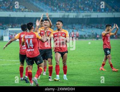 Kolkata, India. 30 luglio 2024. La squadra di calcio dell'Emami East Bengal vanta una comoda vittoria sulla squadra di calcio dell'Indian Air Force nella 133a IndianOil Durand Cup (incontro del gruppo A) con un margine di 3-1 allo stadio VYBK. David Lalhlansanga, Dimitrios Diamantakos e Saul Crespo hanno segnato per l'EastBengal, mentre Somananda Singh ha segnato per l'Airforce. (Foto di Amlan Biswas/Pacific Press) credito: Pacific Press Media Production Corp./Alamy Live News Foto Stock