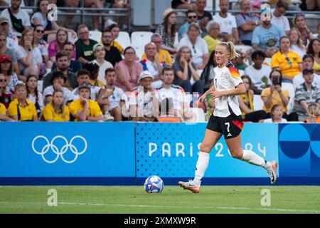 Lea Schueller (Deutschland, #07) AM Ball, fra, Olympische Spiele Paris 2024, Fussball Frauen, Deutschland (GER) vs Australien (AUS), 1. Spieltag, gruppo B, 25.07.2024 foto: Eibner-Pressefoto/Michael Memmler Foto Stock