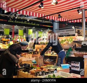 Mercato al coperto a Troyes in Francia Foto Stock