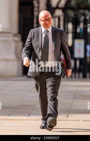 Downing Street, Londra, Regno Unito. 30 luglio 2024. Richard Hermer KC, procuratore generale, partecipa alla riunione settimanale del Gabinetto al 10 di Downing Street. Crediti: Amanda Rose/Alamy Live News Foto Stock