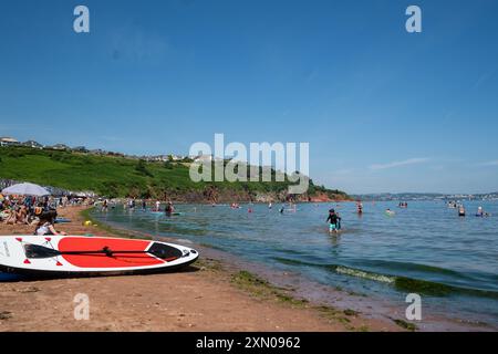 Broadsands, Devon, Regno Unito, 30 luglio 2024, è il giorno più caldo dell'anno nel Regno Unito, e le spiagge sono piene lungo la costa meridionale del Devon., Andrew Lalchan Photography/Alamy Live News Foto Stock