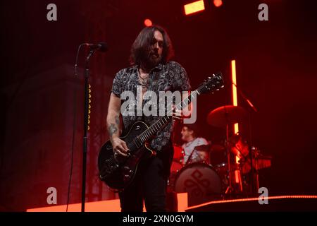30 luglio 2024, Vallo della Lucania, Italia: Il gruppo rock e pop italiano le vibrazioni si esibisce dal vivo a Vallo della Lucania, Salerno, Italia per il loro ''Summer Tour 2024' (Credit Image: © Mariano Montella/Pacific Press via ZUMA Press Wire) SOLO PER USO EDITORIALE! Non per USO commerciale! Foto Stock