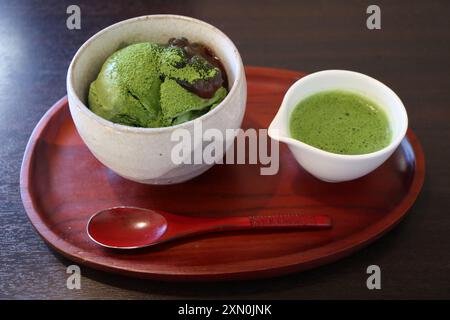 Gelato Matcha a Kyoto, Giappone Foto Stock