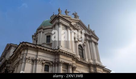 Facciata del Duomo nuovo dettaglio, Brescia Foto Stock