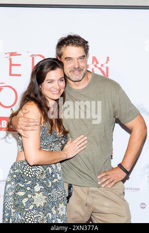 Anteprima - Berlin Nobody Kati Bork und Raphael Vogt bei der Premiere zu Berlin Nobody im Kant Kino AM 30.07.2024 a Berlino. *** Premiere Berlin Nobody Kati Bork e Raphael Vogt alla prima di Berlin Nobody al Kant Kino il 30 07 2024 a Berlino Copyright: XEventpressxKochanx Foto Stock