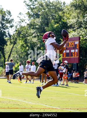 Il wide receiver dei comandanti di Washington Mitchell Tinsley (18) fa un salto durante le esercitazioni presso l'OrthoVirginia Training Center al Commanders Park di Ashburn, Virginia, il 28 2024 luglio (Alyssa Howell/Image of Sport) Foto Stock