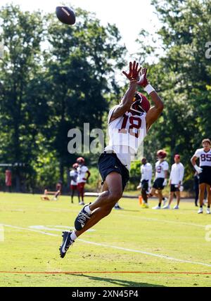 Il wide receiver dei comandanti di Washington Mitchell Tinsley (18) fa un salto durante le esercitazioni presso l'OrthoVirginia Training Center al Commanders Park di Ashburn, Virginia, il 28 2024 luglio (Alyssa Howell/Image of Sport) Foto Stock