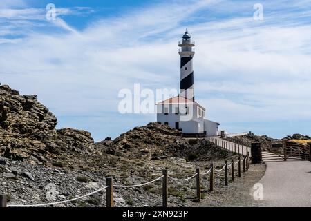 Favaritx, Spagna - 12 maggio 2024: Il faro di Favaritx a Minorca. Foto Stock