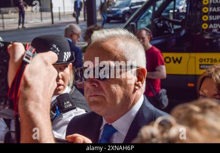 Londra, Regno Unito. 31 luglio 2024. Huw Edwards arriva alla Corte dei Magistrati di Westminster. Il presentatore della BBC è stato accusato di fare immagini indecenti di bambini. Crediti: Vuk Valcic/Alamy Live News Foto Stock