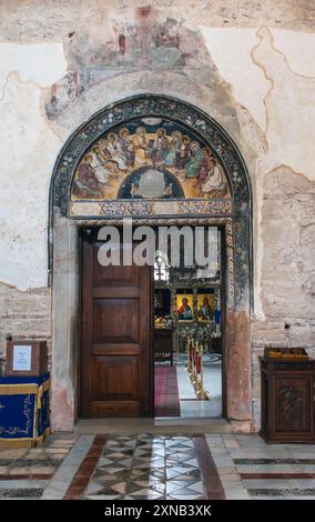 Monastero Manasija, l'interno della chiesa della Santissima Trinità si trova nel monastero di Manasija dal XV secolo. Foto Stock