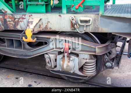 Carrello e assale su carro merci Foto Stock