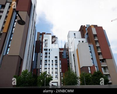 Cascina Merlata, moderno quartiere residenziale e commerciale di Milano, Lombardia, Italia Foto Stock