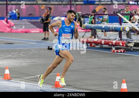 Osama Zoghlami (Italia) durante la finale maschile di 3000 m steeplechase ai Campionati europei di atletica leggera Roma 2024, Stadio Olimpico, Roma, Italia Foto Stock