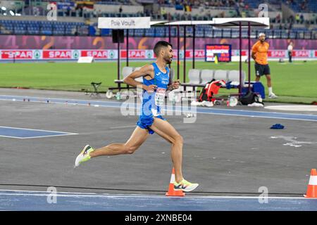 Osama Zoghlami (Italia) durante la finale maschile di 3000 m steeplechase ai Campionati europei di atletica leggera Roma 2024, Stadio Olimpico, Roma, Italia Foto Stock