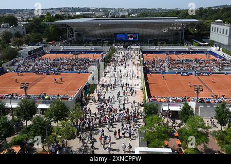 Parigi, Francia. 31 luglio 2024. Olimpiadi, Parigi 2024, tennis, vista dello Stade Roland Garros. Crediti: Sven Hoppe/dpa/Alamy Live News Foto Stock