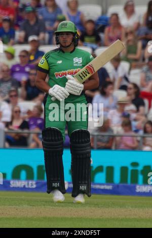 Leeds, 30 luglio 2024. Naomi Dattani batte per le donne coraggiose del Sud contro le donne dei Northern Superchargers nei cento di Headingley. Credito: Colin Edwards Foto Stock