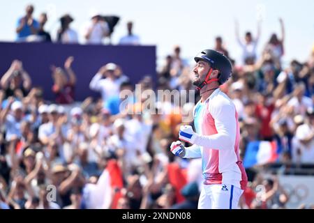 Versailles, Francia. 31 luglio 2024. Olympia, Parigi 2024, Ciclismo, BMX, Freestyle, uomini, finale, Anthony Jeanjean dalla Francia jubel.t credito: Sina Schuldt/dpa/Alamy Live News Foto Stock