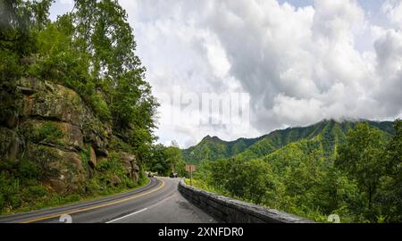 vista panoramica dalla nuova Gap Road nel Great Smoky Mountains National Park nel Tennessee vicino a Gatlinburg. Foto Stock