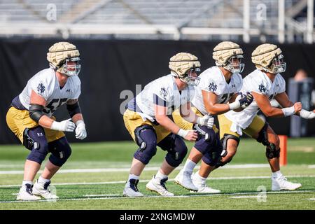 South Bend, Indiana, Stati Uniti. 31 luglio 2024. Notre Dame offensive lineman durante il Notre Dame Football Fall Camp all'Irish Athletic Center di South Bend, Indiana. John Mersits/CSM/Alamy Live News Foto Stock