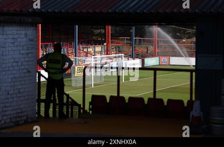 Vista generale dell'End Stadium, sede dell'Aldershot Town Football Club Foto Stock