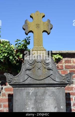 Une croix ancienne en pierre, Francia Foto Stock