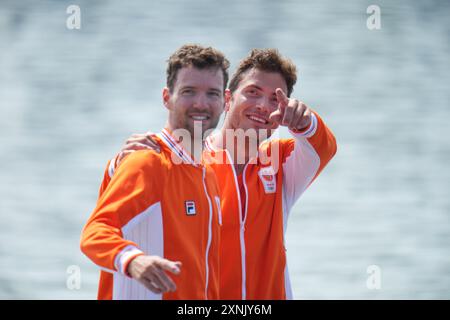 Parigi, Francia. 1 agosto 2024. PARIGI, FRANCIA - 1 AGOSTO: Melvin Twellaar dei Paesi Bassi, Stef Broenink dei Paesi Bassi gareggia nelle finali di doppio Sculls maschile durante il giorno 6 del canottaggio - Giochi Olimpici di Parigi 2024 allo Stadio Nautico Vaires-Sur-Marne il 1 agosto 2024 a Parigi, Francia. (Foto di Rene Nijhuis/Agenzia BSR) credito: Agenzia BSR/Alamy Live News Foto Stock