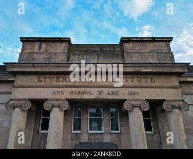 Visione elevata del Liverpool Institute for Performing Arts (LIPA), un istituto di istruzione superiore per le arti dello spettacolo di Liverpool, Foto Stock