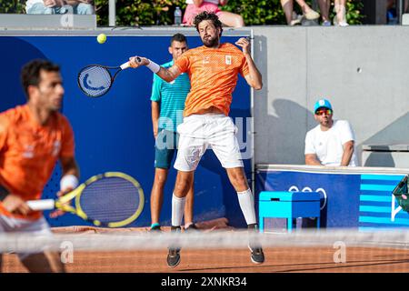 PARIGI, FRANCIA - LUGLIO 29: Robin Haase dei Paesi Bassi gareggia nel primo turno doppio maschile durante la terza giornata di tennis - Giochi Olimpici di Parigi 2024 allo stadio Roland-Garros il 29 luglio 2024 a Parigi, Francia. (Foto di Andre Weening/Orange Pictures) Foto Stock