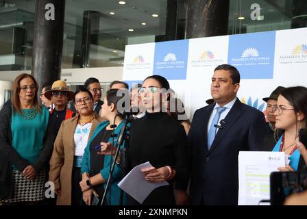 DENUNCIAS RC CANCILLER SOMMERFELD Quito, giovedì 01 agosto 2024 Conferenza stampa del Movimiento Revolucion Ciudadana, sul possibile processo politico del ministro degli Esteri Gabriela Sommerfeld, per presunta falsa testimonianza e mantenimento di conti e attività nei paradisi fiscali, Palazzo legislativo Lenin Barreno e Yahaira Urresta foto Quito Pichincha Ecuador POL DENUNCIAS RC CANCILLER SOMMERFELD 20028994d3bb80ae07fe0390903d695a Copyright: xROLANDOxENRIQUEZx Foto Stock