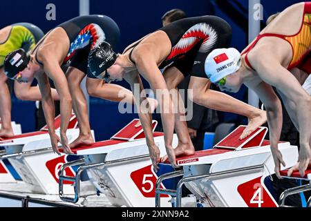 Parigi, Francia. 1 agosto 2024. Summer McIntosh del Canada gareggia nella finale di nuoto femminile delle farfalle 200m durante i Giochi Olimpici di Parigi 2024 presso la Defense Arena di Parigi (Francia), il 1° agosto 2024. Crediti: Insidefoto di andrea staccioli/Alamy Live News Foto Stock