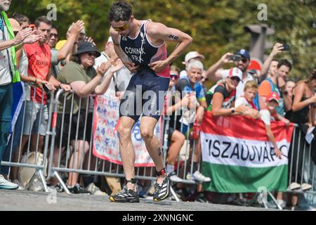 Dorian Coninx di Francia soffre durante il Triathlon olimpico di Parigi il 31 luglio 2024 a Parigi, Francia crediti: Tiziano Ballabio/Alamy Live News Foto Stock