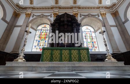 St Lawrence Jewry Next Guildhall, Londra, Regno Unito, chiesa storica restaurata con interni decorati progettati da Christopher Wren. Foto Stock