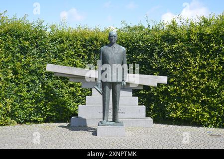 Statua del re danese Federico IX a Langelinie, Copenaghen, Danimarca, Scandinavia Foto Stock