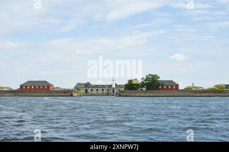 Il forte marittimo di Trekroner si trova all'ingresso del porto di Copenaghen, Danimarca, Scandinavia Foto Stock