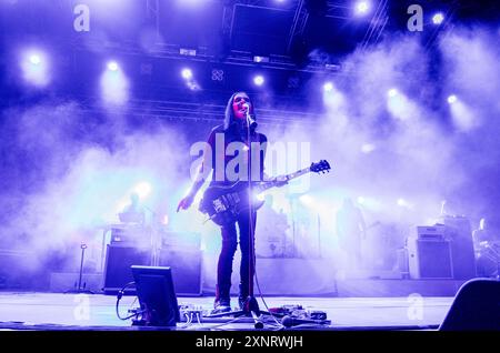 Brian Molko di placebo che si esibisce al Rockwave Nights al Lycabettus Theatre, Atene / Grecia, agosto 2024 Foto Stock