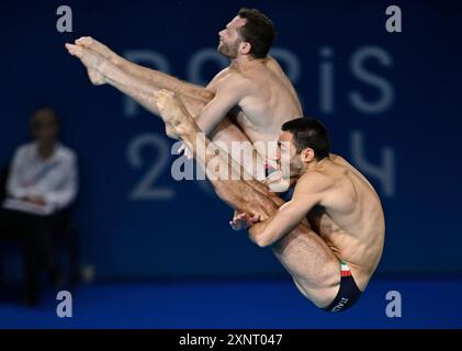 Saint Denis, Francia. 2 agosto 2024. Lorenzo Marsaglia/Giovanni Tocci d'Italia gareggiano durante la finale di trampolino sincronizzato da 3 m di immersione maschile ai Giochi Olimpici di Parigi 2024 a Saint Denis, vicino Parigi, Francia, 2 agosto 2024. Crediti: Wang Peng/Xinhua/Alamy Live News Foto Stock